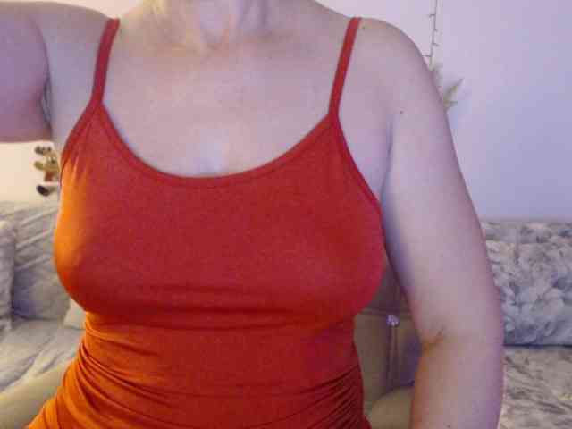 goodSnowQueen webcam