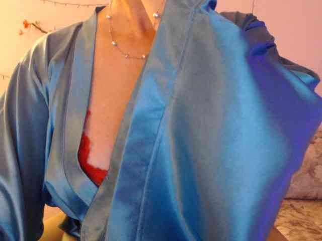 goodSnowQueen webcam