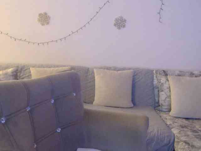 goodSnowQueen goodSnowQueen