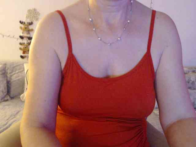 goodSnowQueen webcam