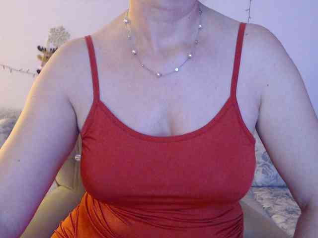 goodSnowQueen webcam