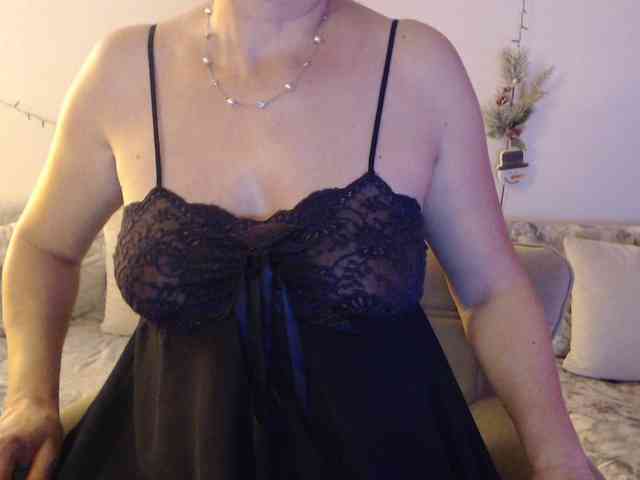 goodSnowQueen webcam