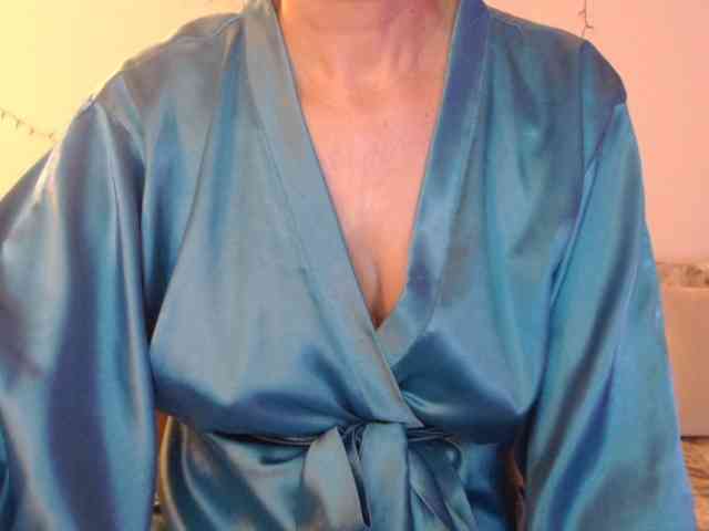 goodSnowQueen webcam