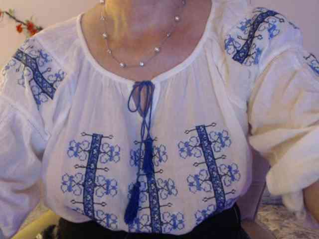 goodSnowQueen webcam