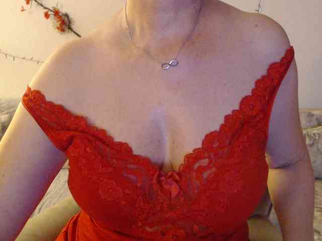 goodSnowQueen webcam