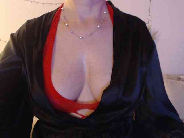 goodSnowQueen webcam