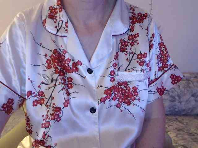 goodSnowQueen webcam