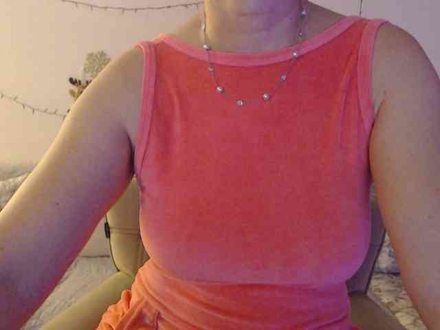 goodSnowQueen webcam