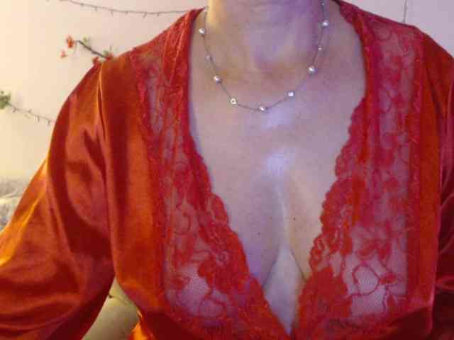 goodSnowQueen webcam