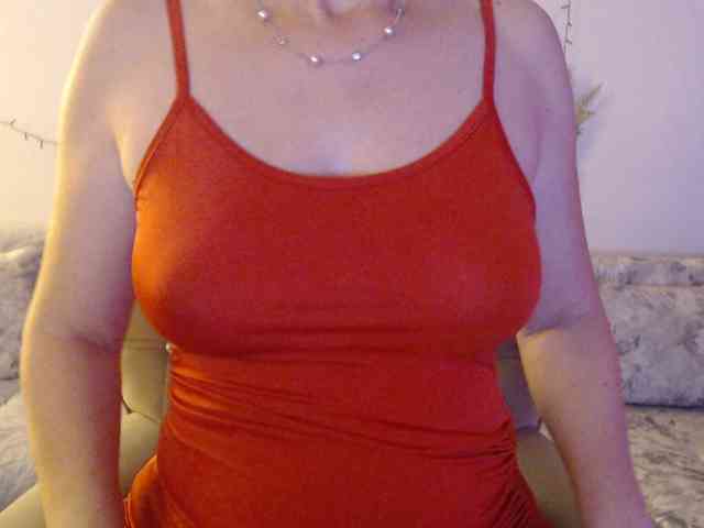 goodSnowQueen webcam