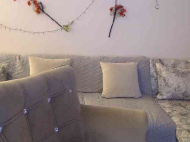 goodSnowQueen webcam