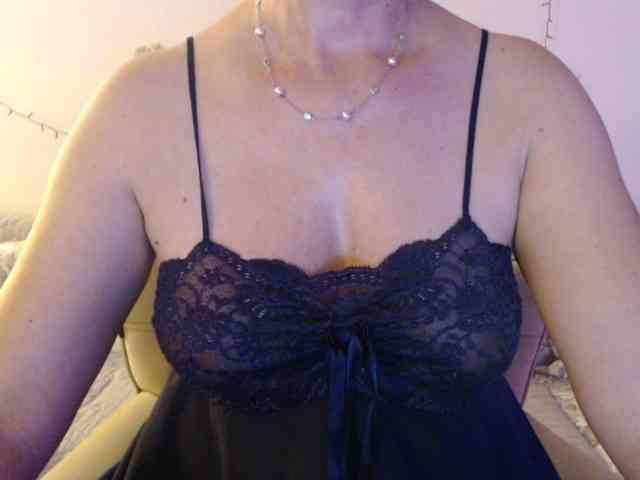 goodSnowQueen goodSnowQueen