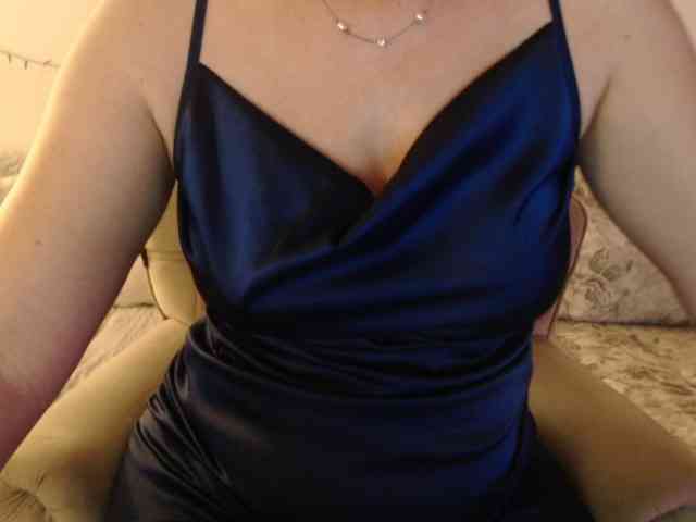 goodSnowQueen webcam