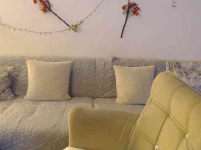 goodSnowQueen webcam