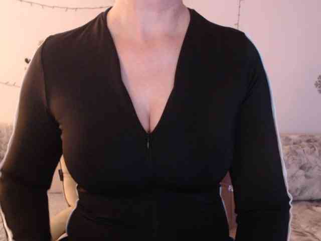 goodSnowQueen webcam