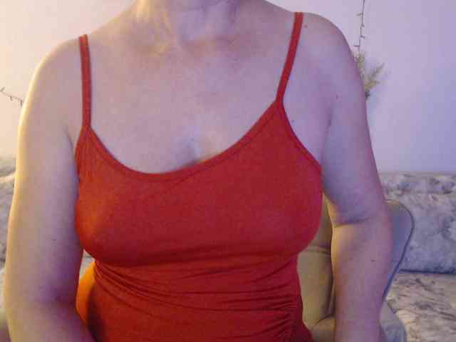 goodSnowQueen webcam