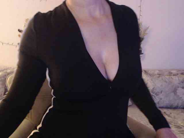 goodSnowQueen webcam