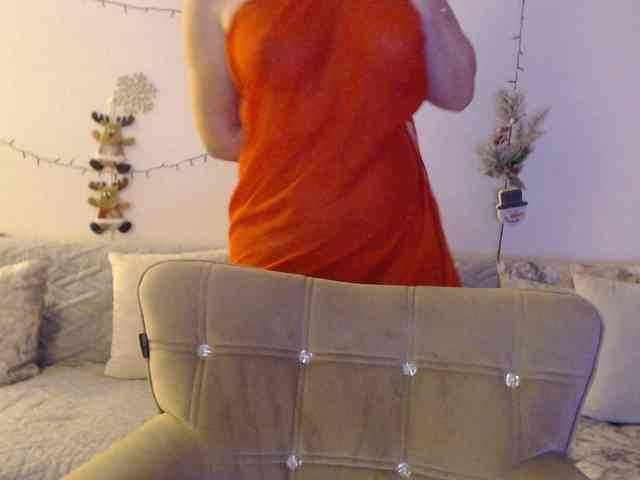 goodSnowQueen webcam