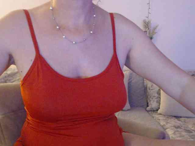 goodSnowQueen webcam