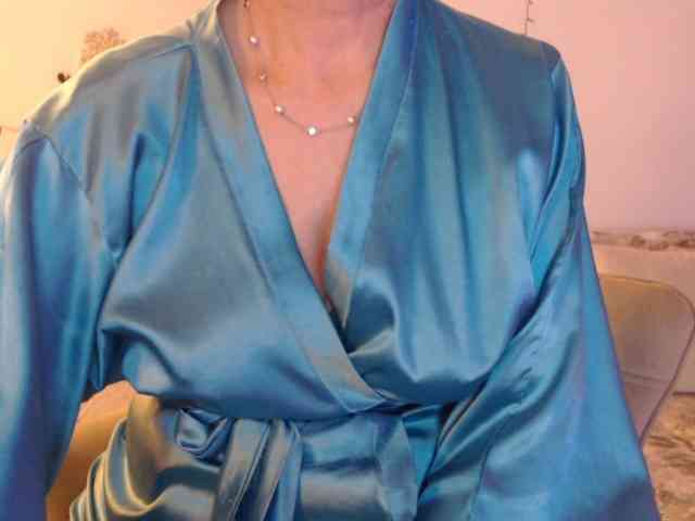 goodSnowQueen Live Webcam on BongaCams