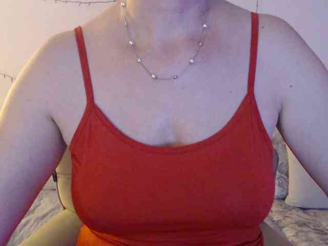 goodSnowQueen webcam