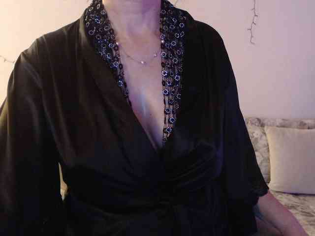 goodSnowQueen webcam