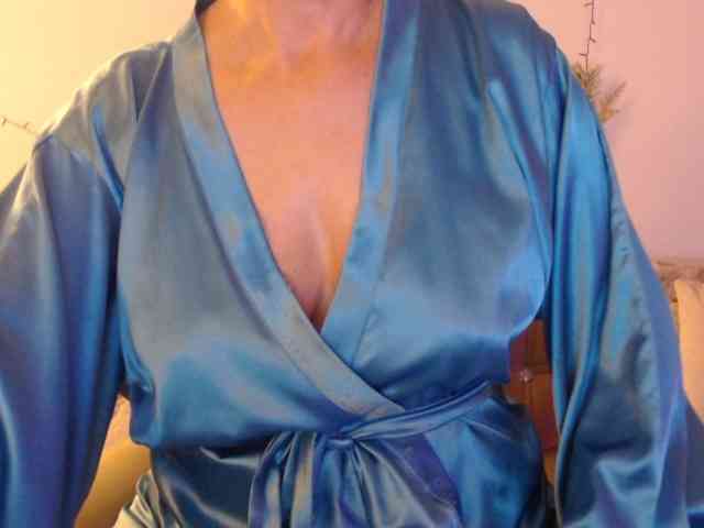 goodSnowQueen goodSnowQueen