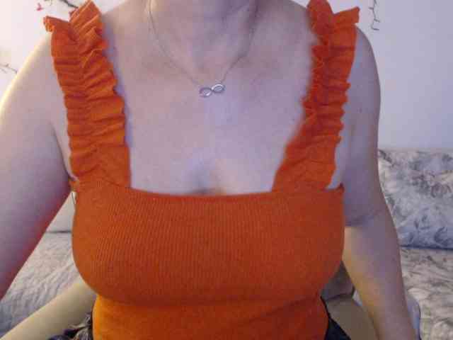 goodSnowQueen webcam