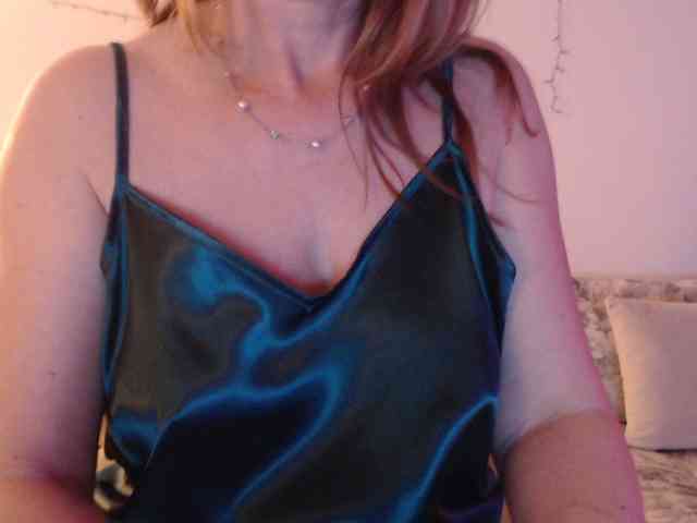 goodSnowQueen goodSnowQueen