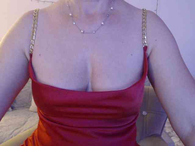 goodSnowQueen webcam