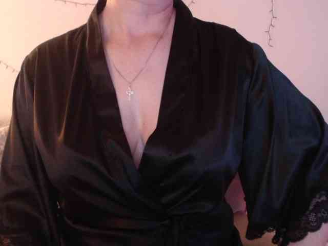 goodSnowQueen webcam