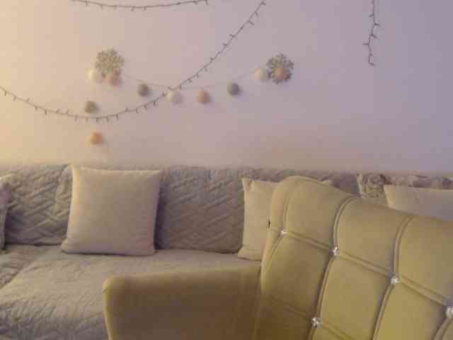 goodSnowQueen webcam