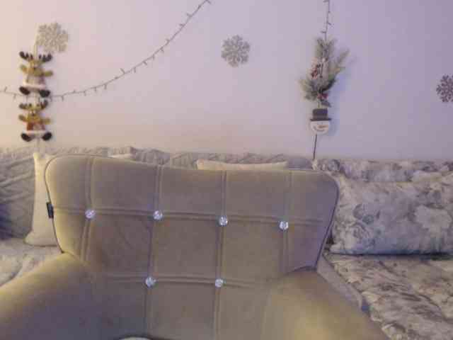 goodSnowQueen webcam