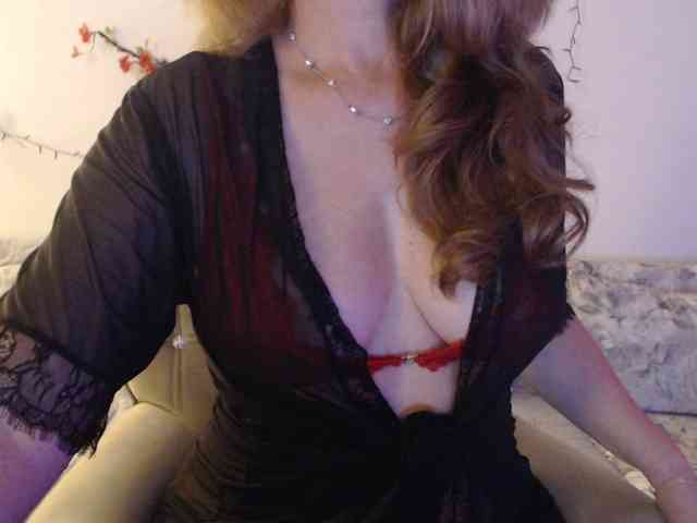 goodSnowQueen webcam