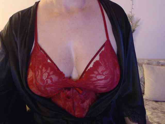 goodSnowQueen webcam