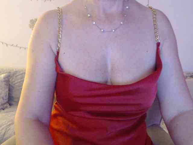 goodSnowQueen webcam