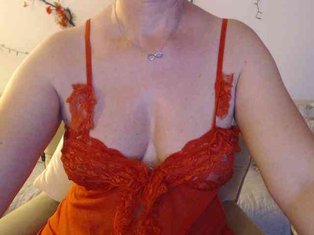 goodSnowQueen webcam
