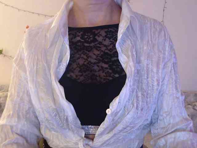 goodSnowQueen webcam