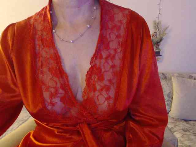 goodSnowQueen webcam