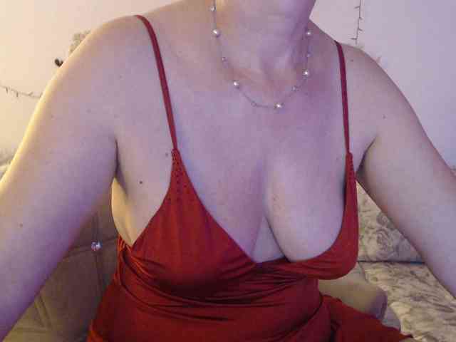 goodSnowQueen webcam