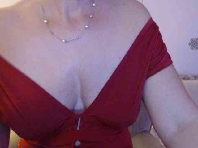 goodSnowQueen webcam