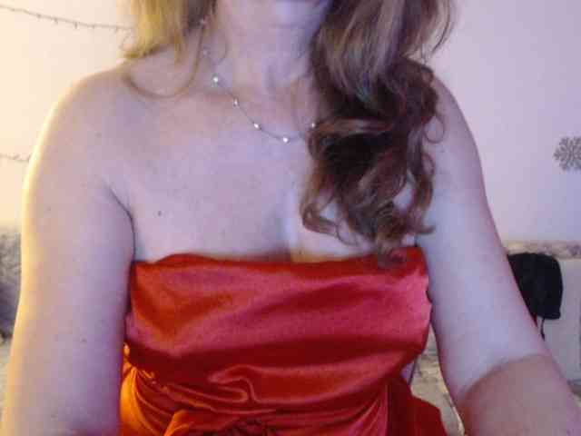 goodSnowQueen goodSnowQueen