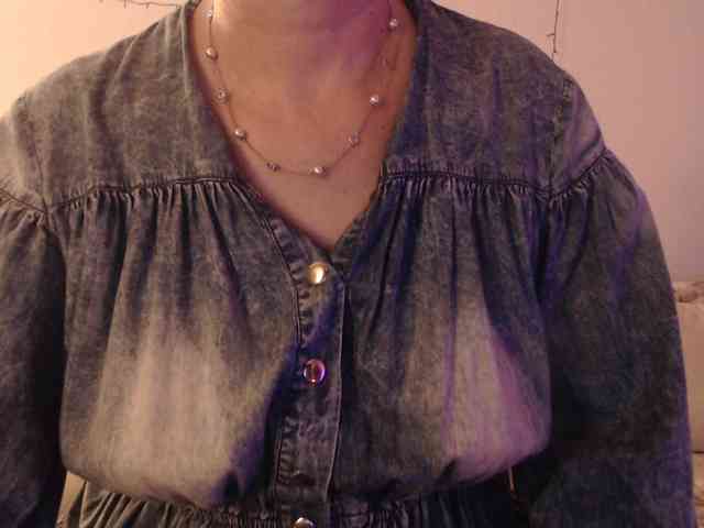 goodSnowQueen webcam