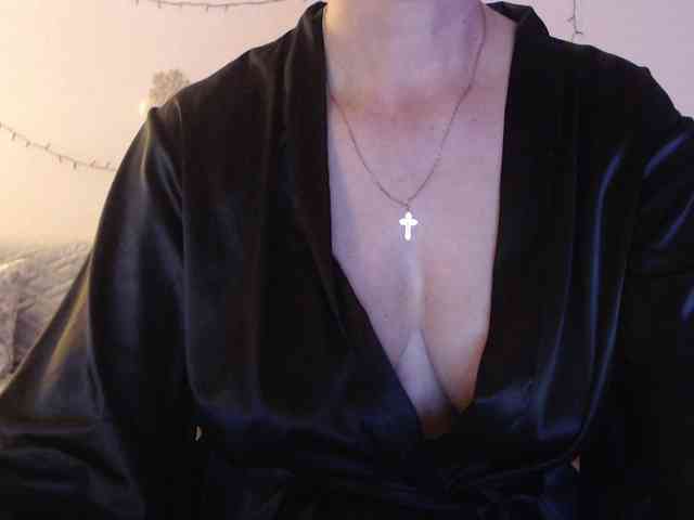 goodSnowQueen webcam