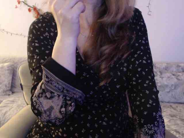 goodSnowQueen webcam