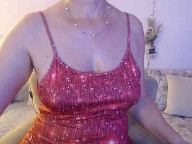 goodSnowQueen webcam