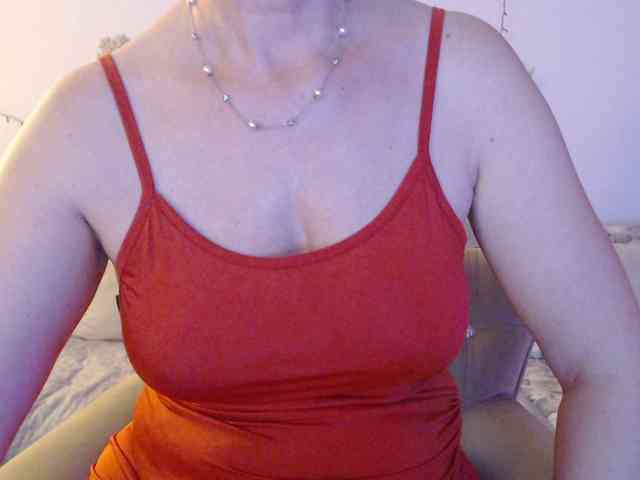 goodSnowQueen webcam