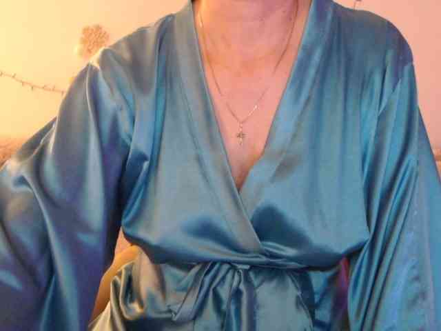 goodSnowQueen webcam