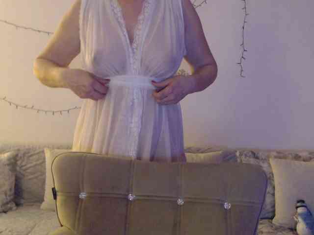 goodSnowQueen webcam