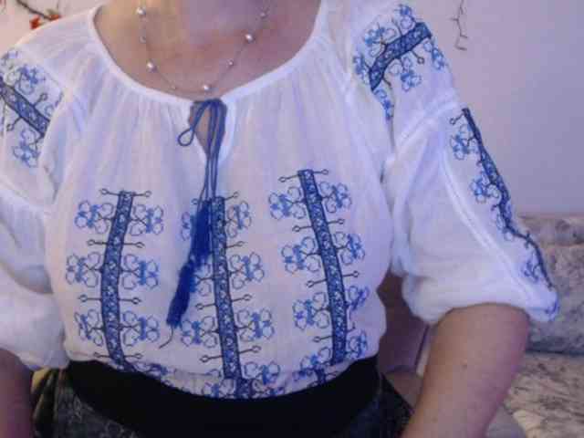 goodSnowQueen webcam